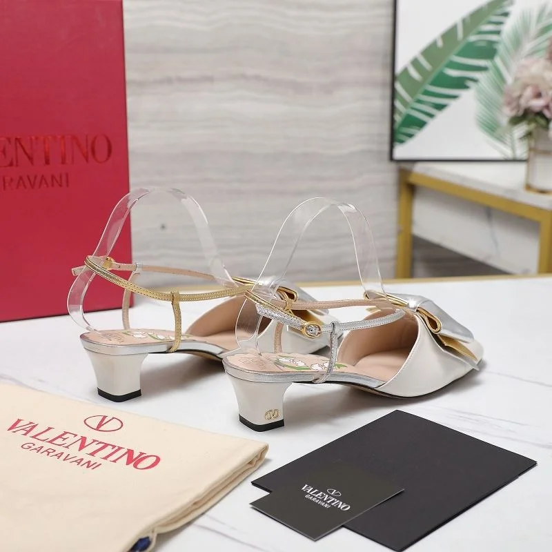 MultiPurpose Valentino Sandals 37037