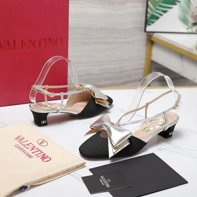Timeless Valentino Sandals 37051