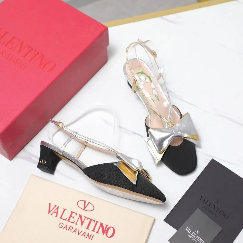Timeless Valentino Sandals 37051