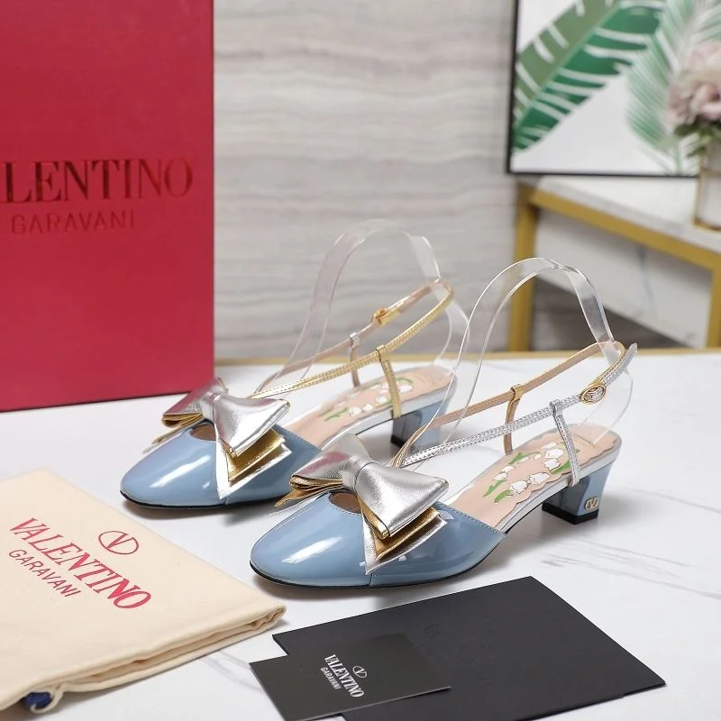 Neat Valentino Sandals 37056