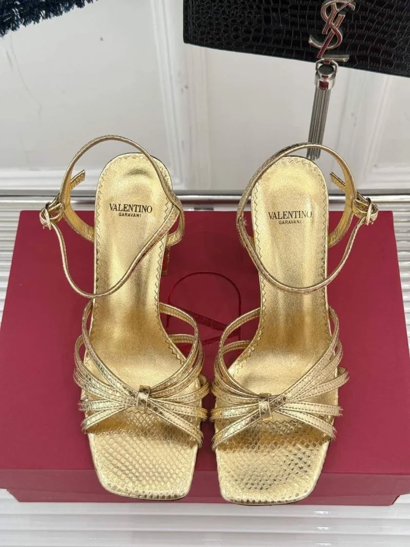 Valentino Sandals Neat 37043