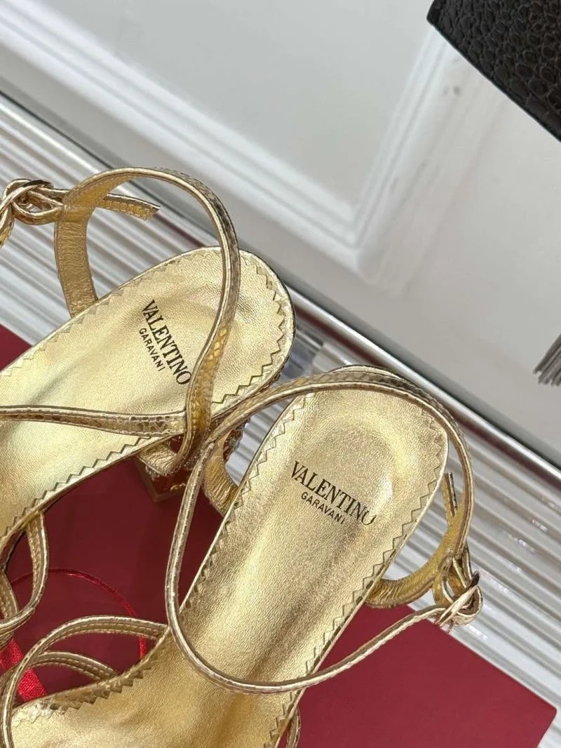 Valentino Sandals Neat 37043