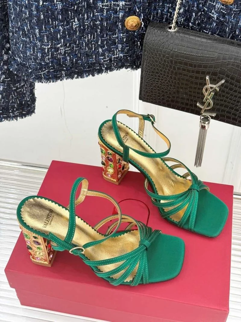 Valentino Sandals Durable 37040