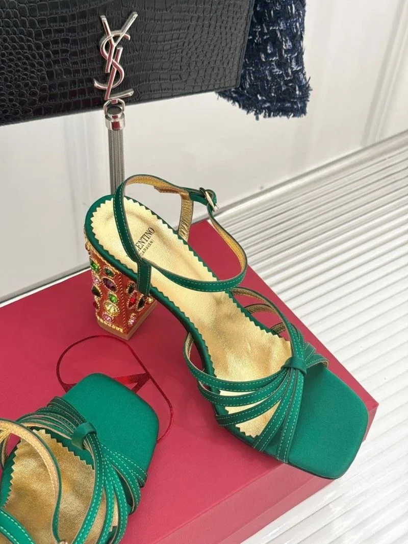 Valentino Sandals Durable 37040