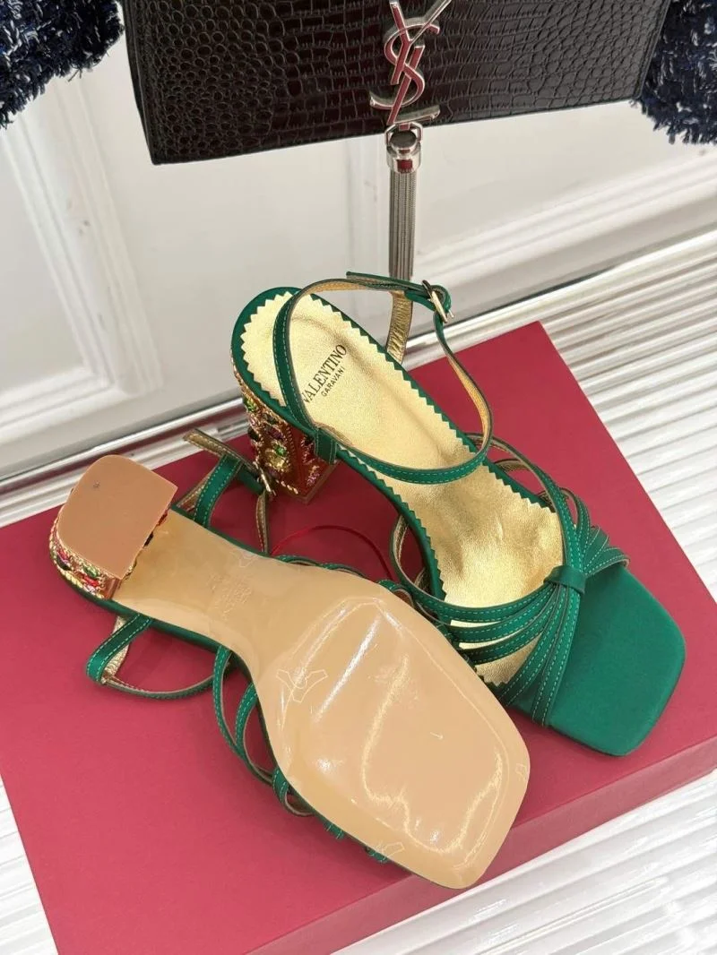 Valentino Sandals Durable 37040
