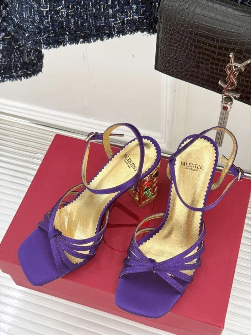 Valentino Sandals Comfortable 37045