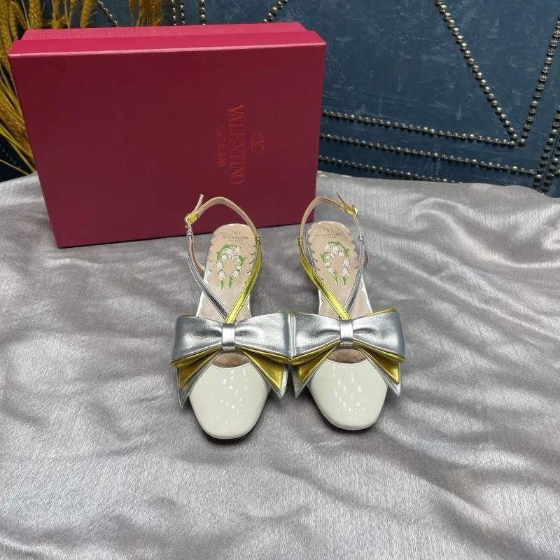 Valentino Sandals Durable 37032