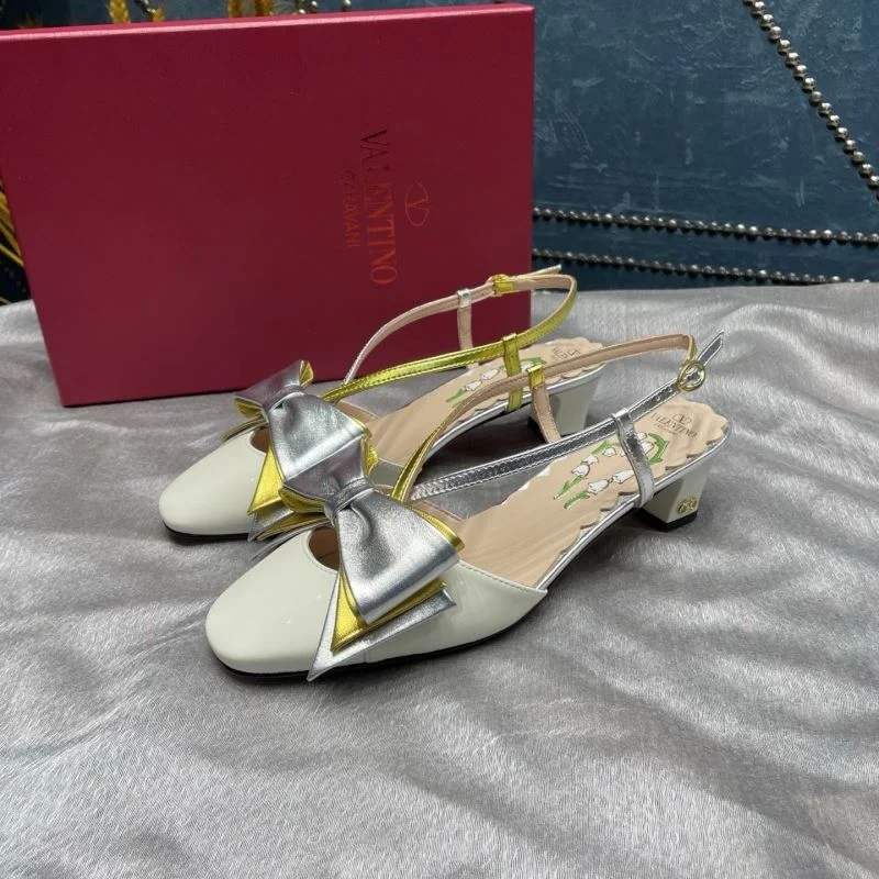 Valentino Sandals Durable 37032