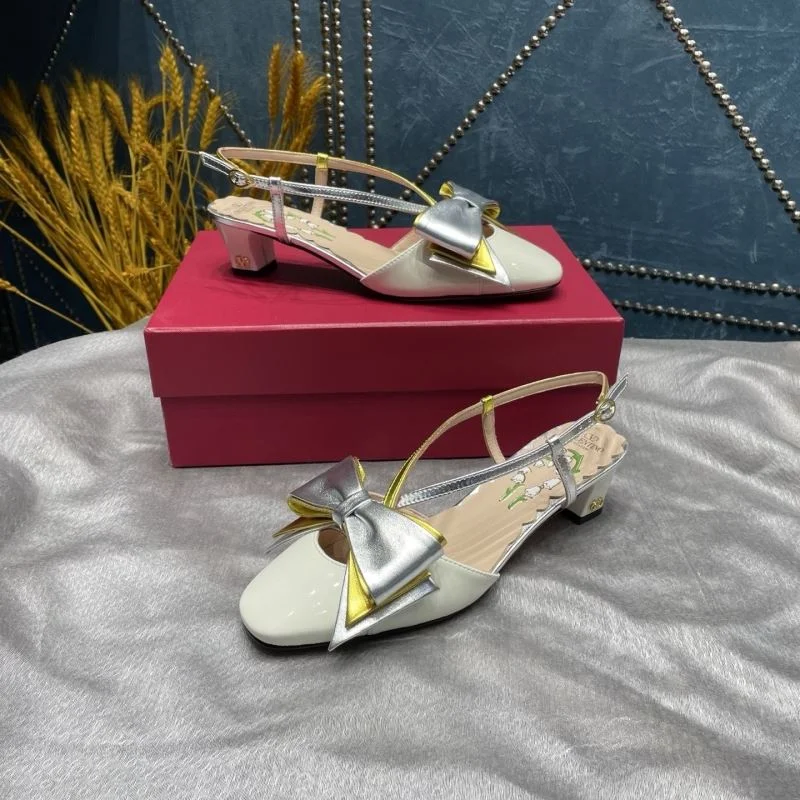 Valentino Sandals Durable 37032