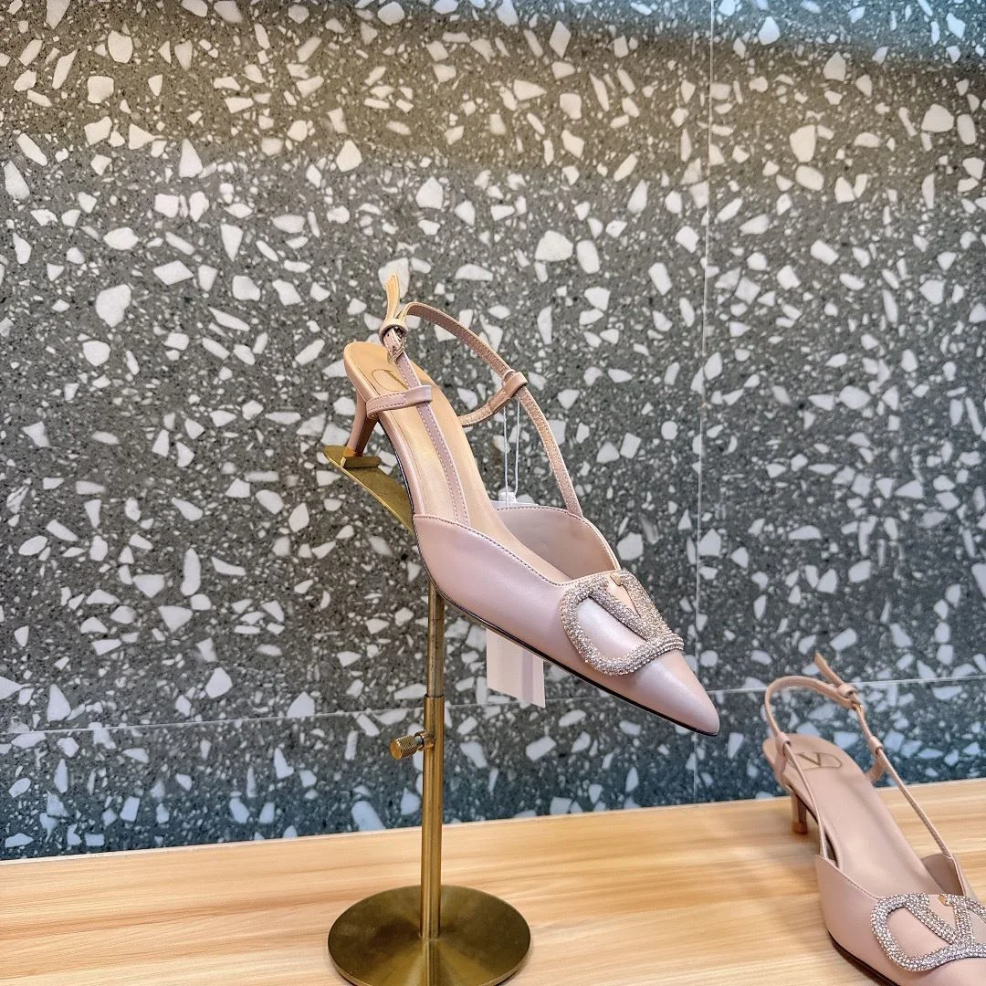 Sleek Valentino Sandals 36094