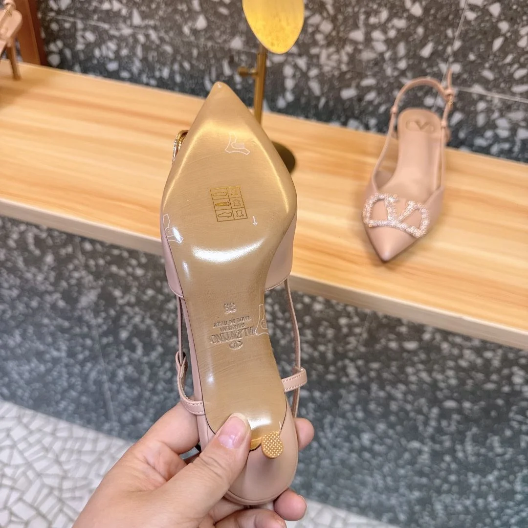 Sleek Valentino Sandals 36094