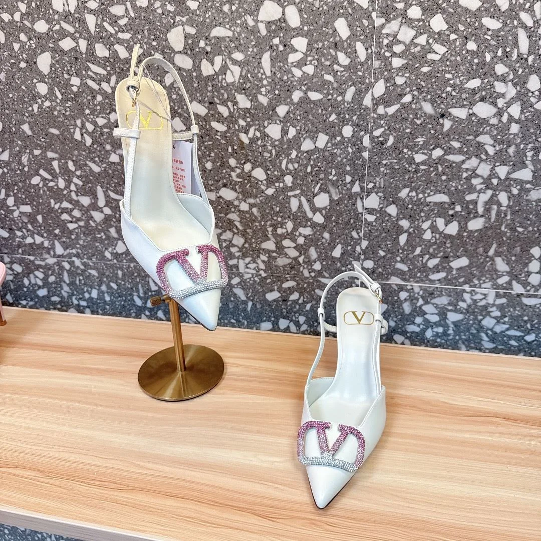 Soft Valentino Sandals 36089
