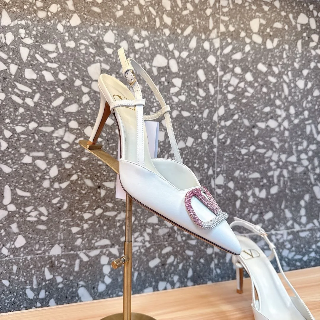 Soft Valentino Sandals 36089