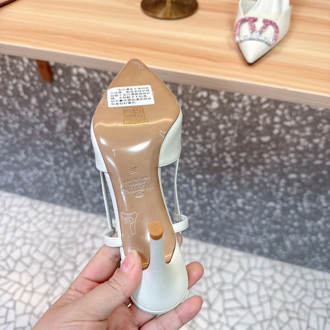 Soft Valentino Sandals 36089