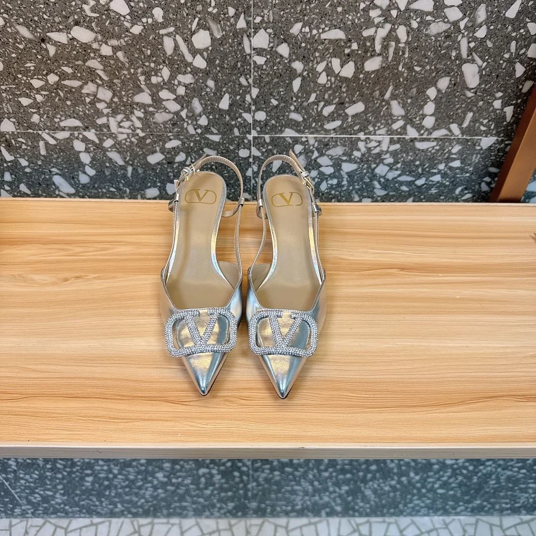 GoAnywhere Valentino Sandals 36088