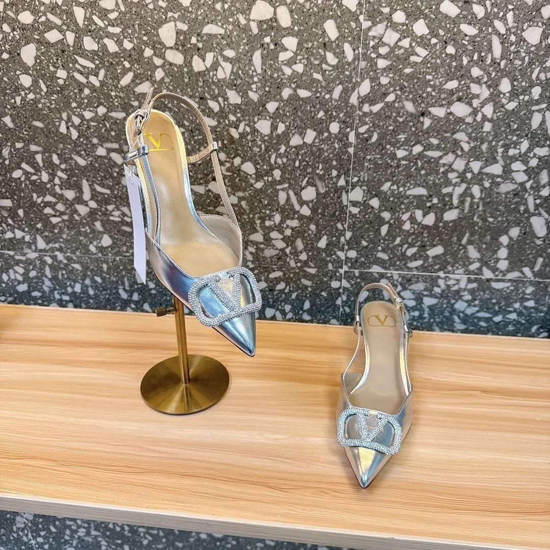 GoAnywhere Valentino Sandals 36088
