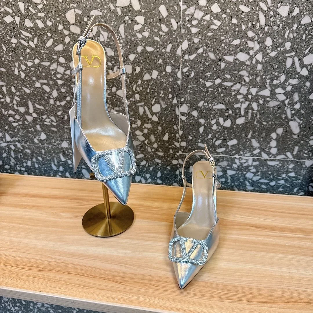 Refined Valentino Sandals 36090