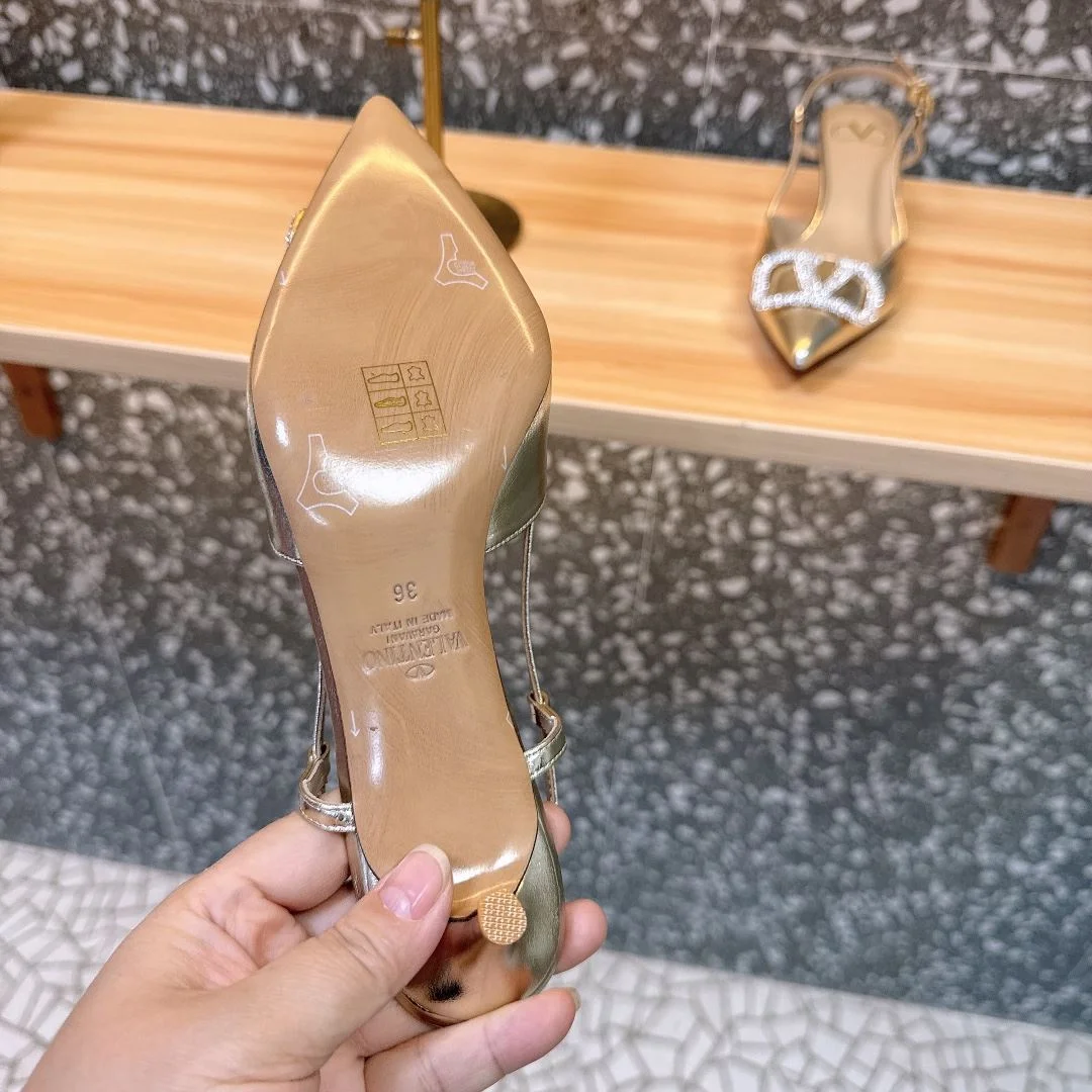 WaterResistant Valentino Sandals 36071