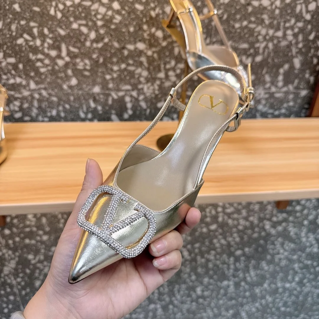 WaterResistant Valentino Sandals 36071