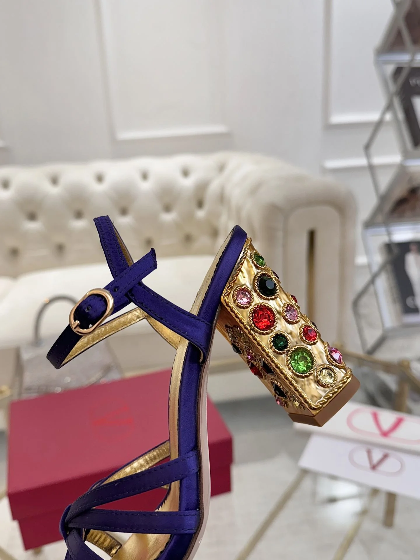 ComfortFit Valentino Sandals 36086