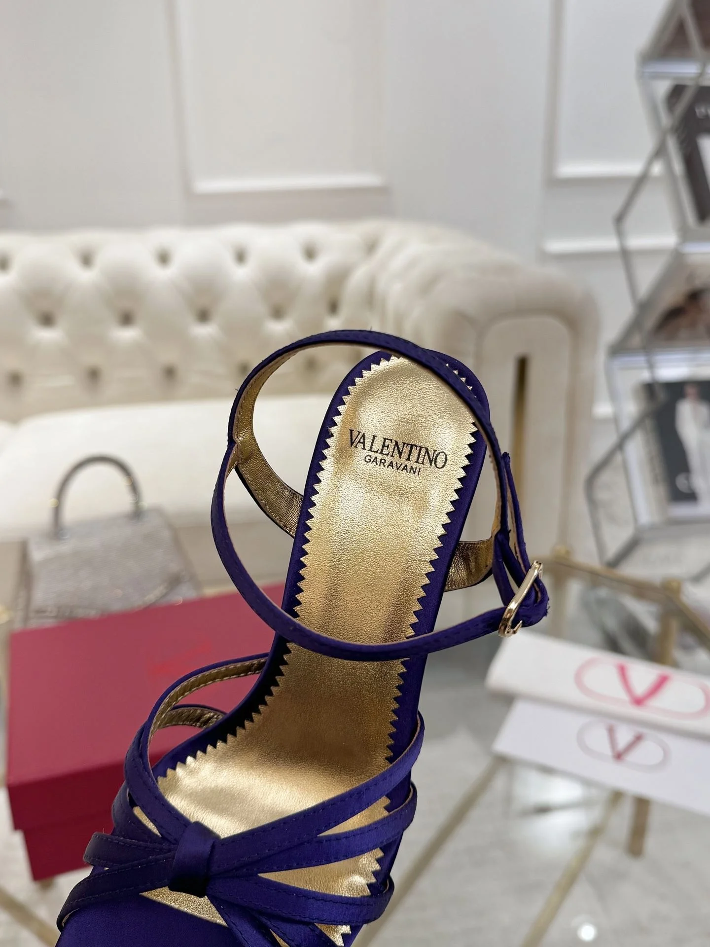 ComfortFit Valentino Sandals 36086