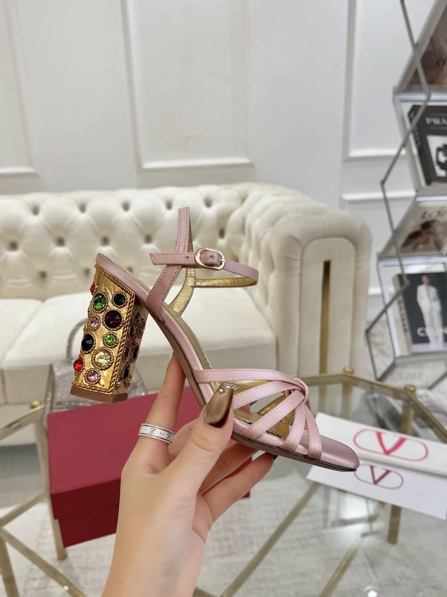 Premium Valentino Sandals 36076