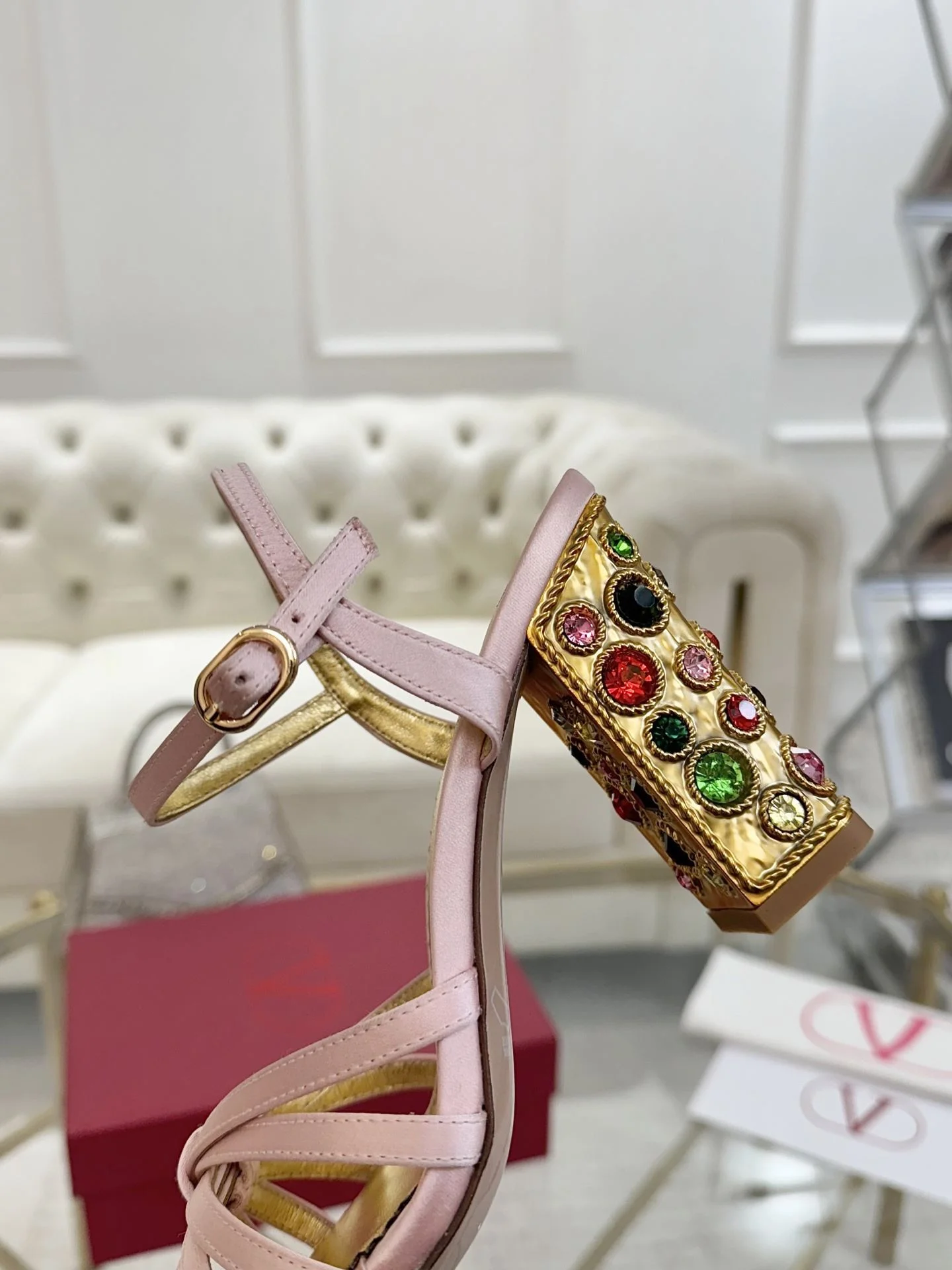 Premium Valentino Sandals 36076