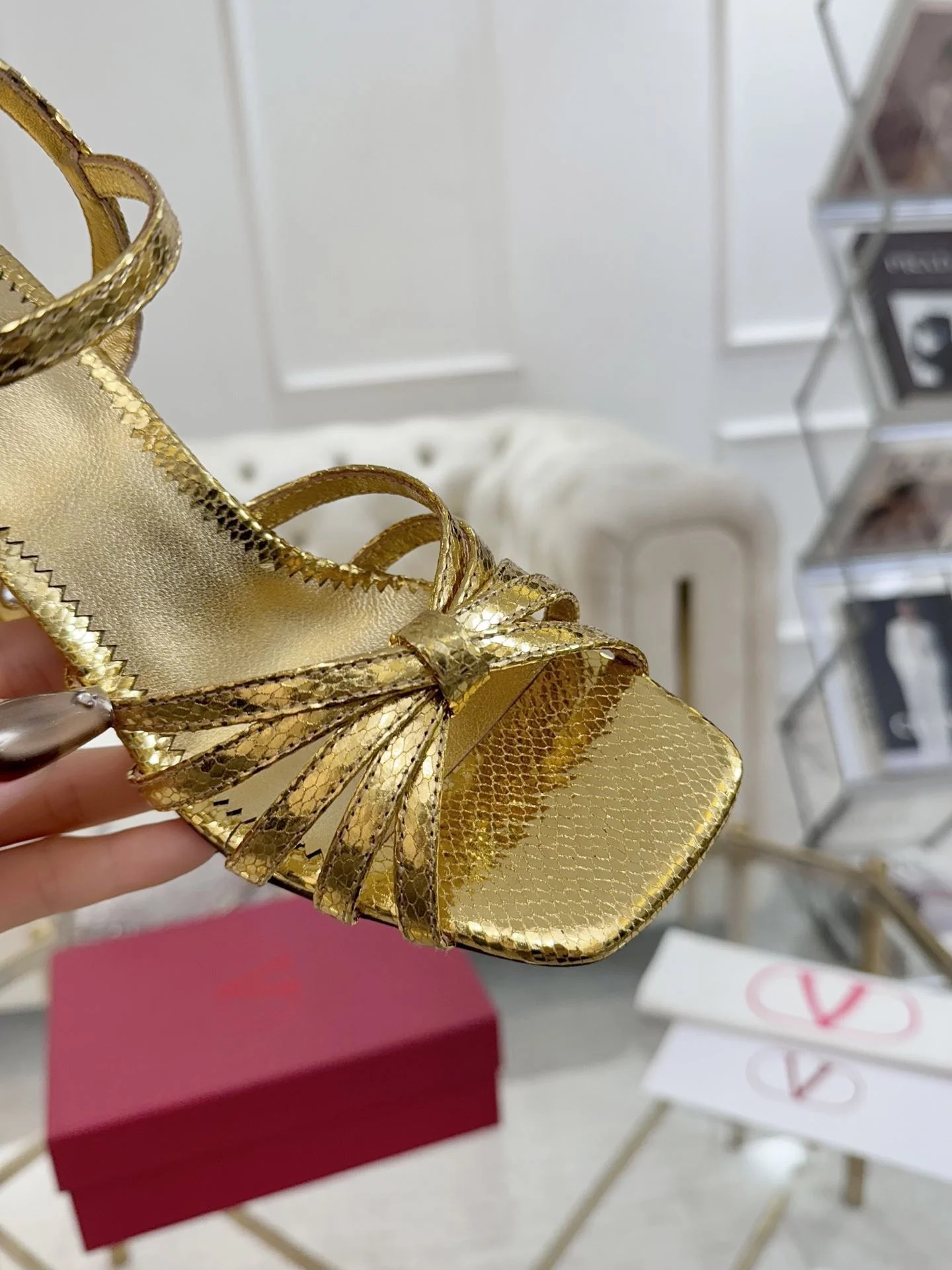 HighPerformance Valentino Sandals 36079
