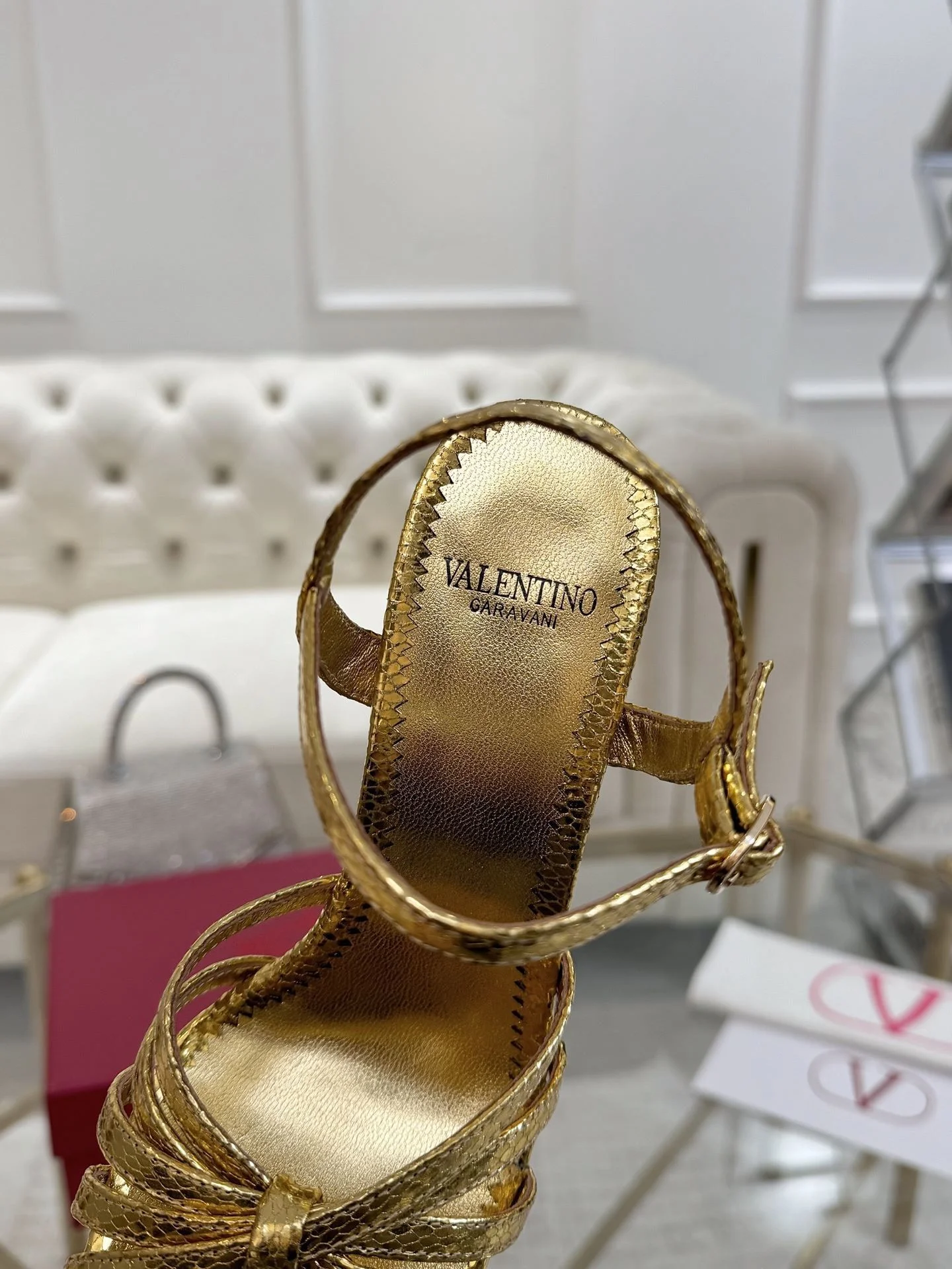 HighPerformance Valentino Sandals 36079