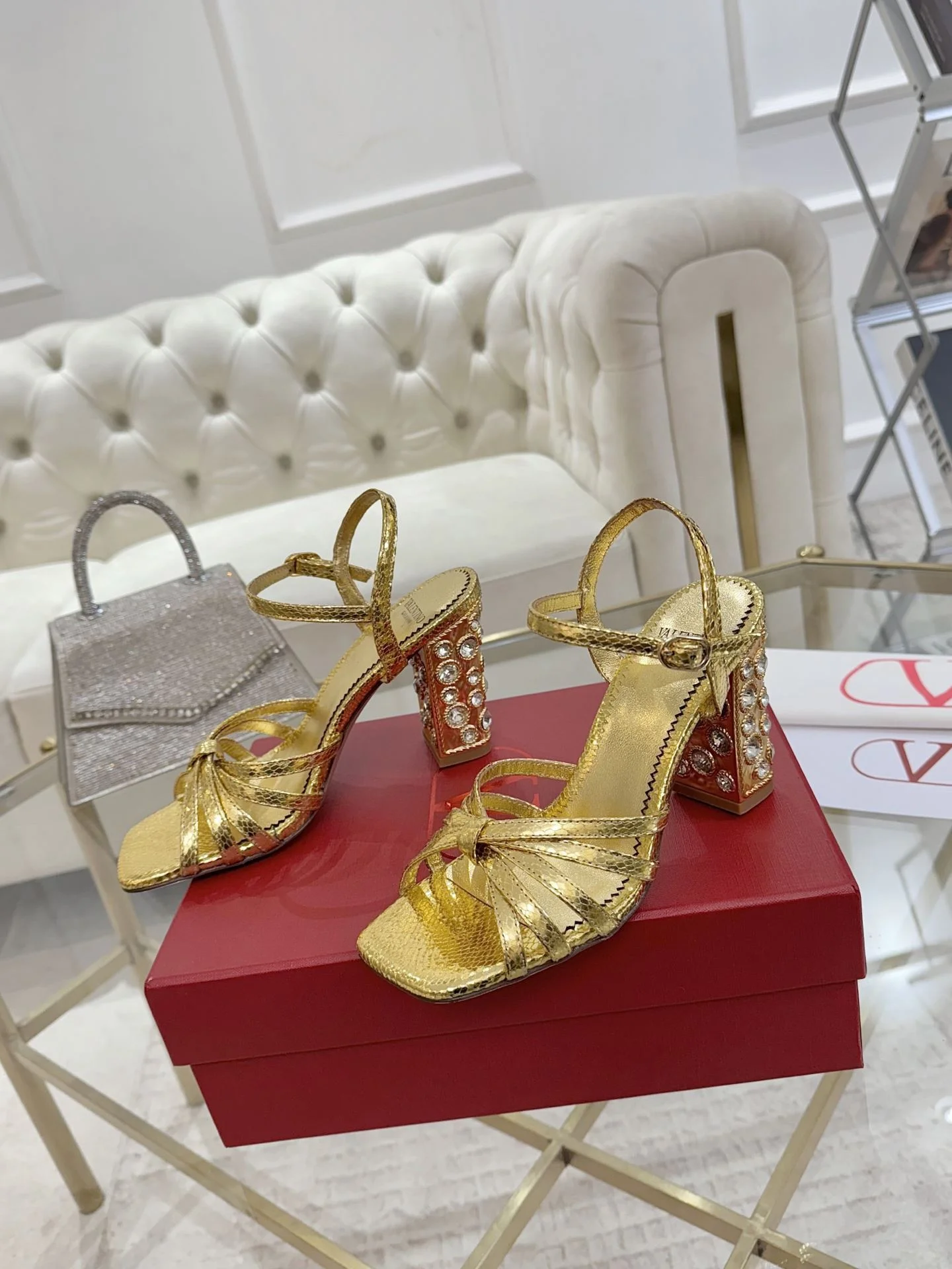HighPerformance Valentino Sandals 36079