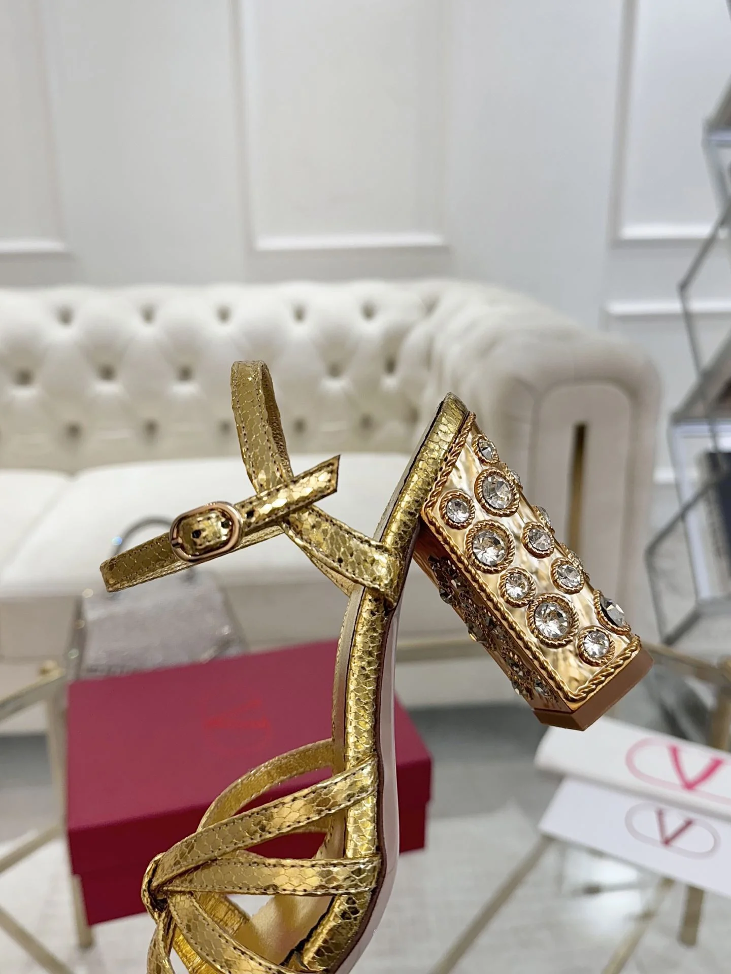 HighPerformance Valentino Sandals 36079