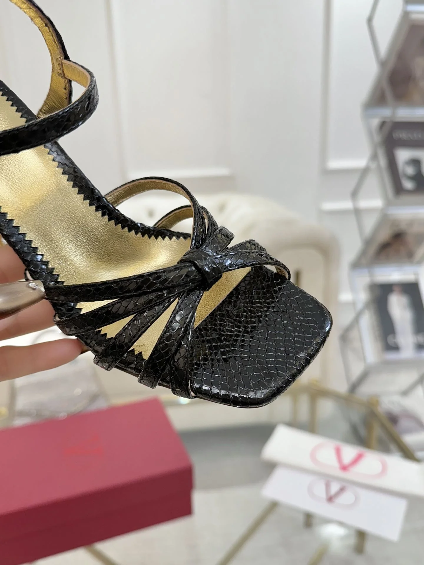 TimelessDesign Valentino Sandals 36065