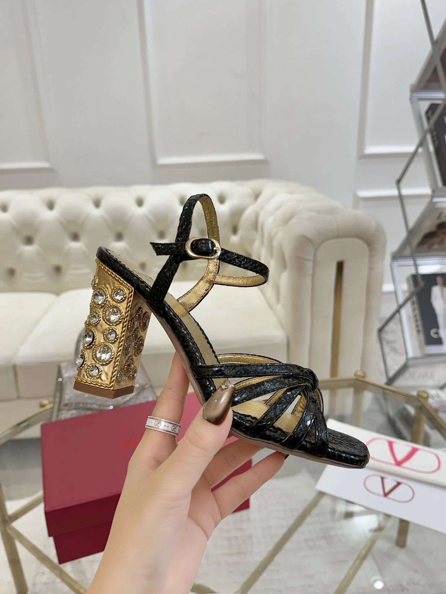 TimelessDesign Valentino Sandals 36065