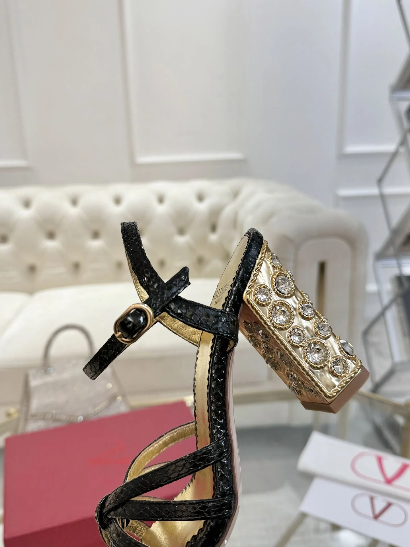 TimelessDesign Valentino Sandals 36065
