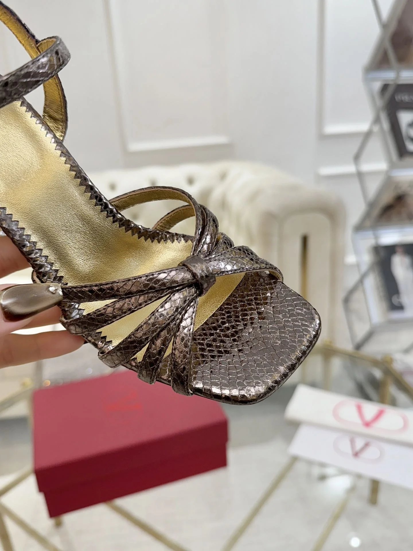 Seasonal Valentino Sandals 36063
