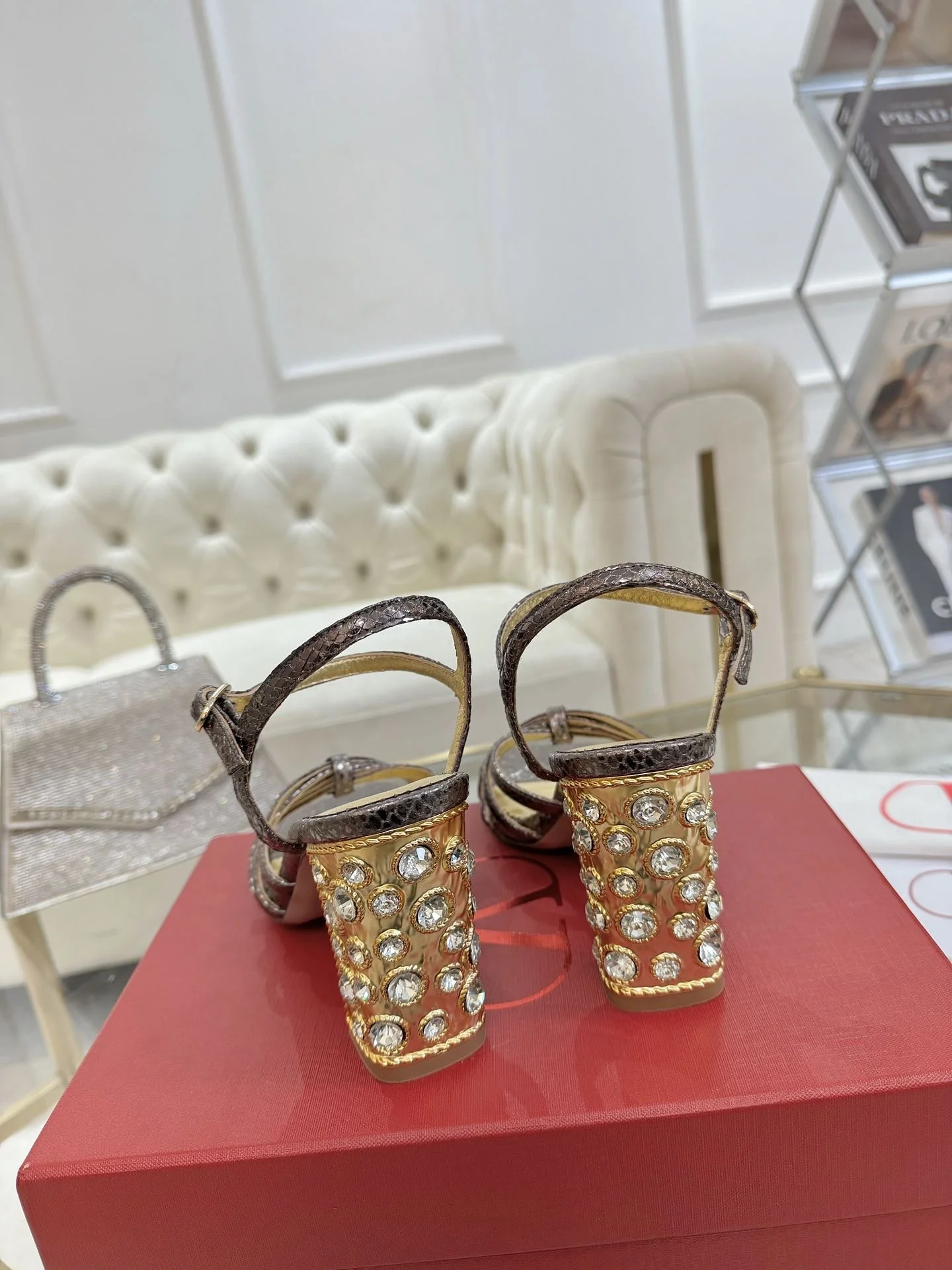 Seasonal Valentino Sandals 36063