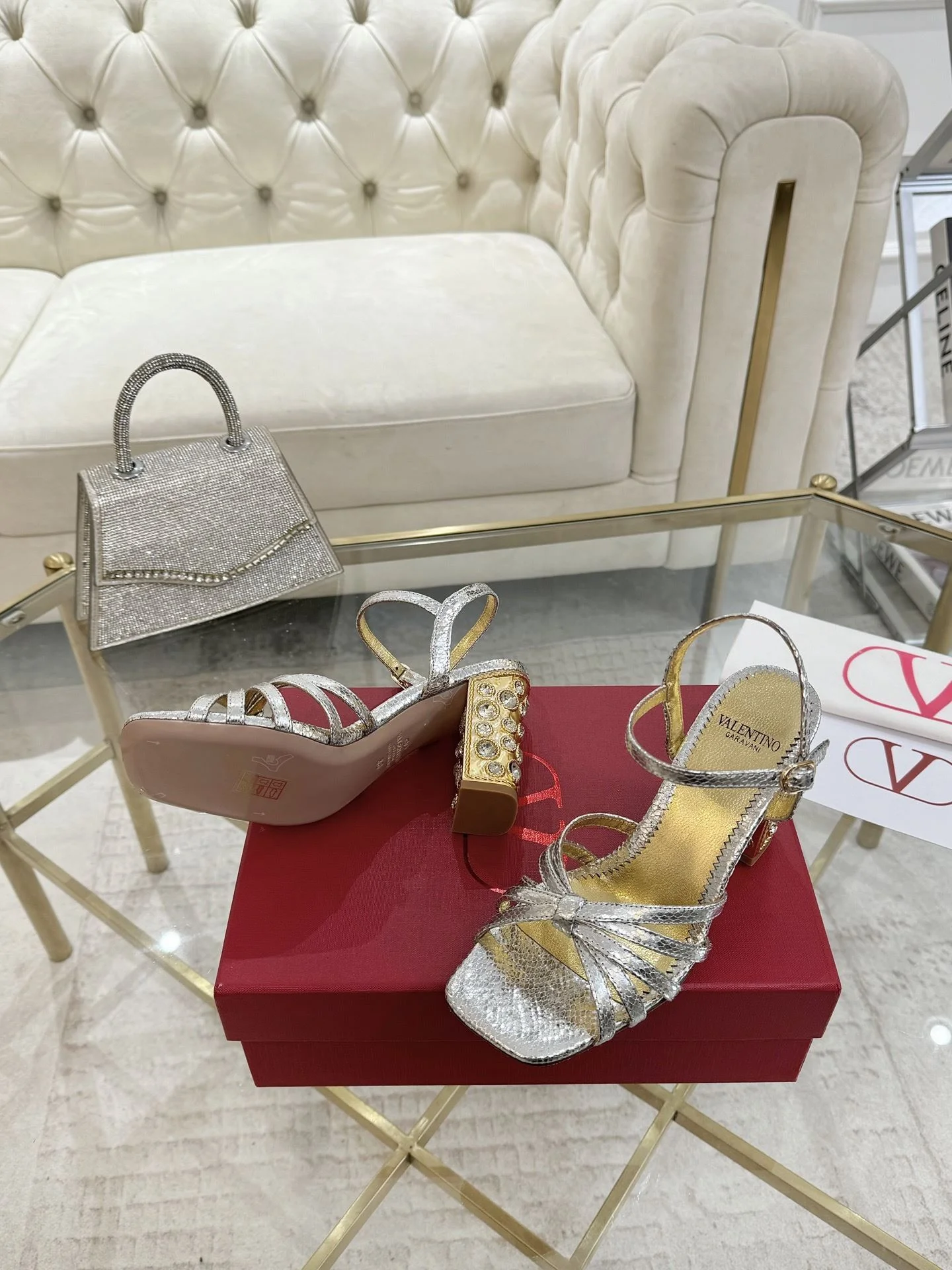 WrinkleFree Valentino Sandals 36084