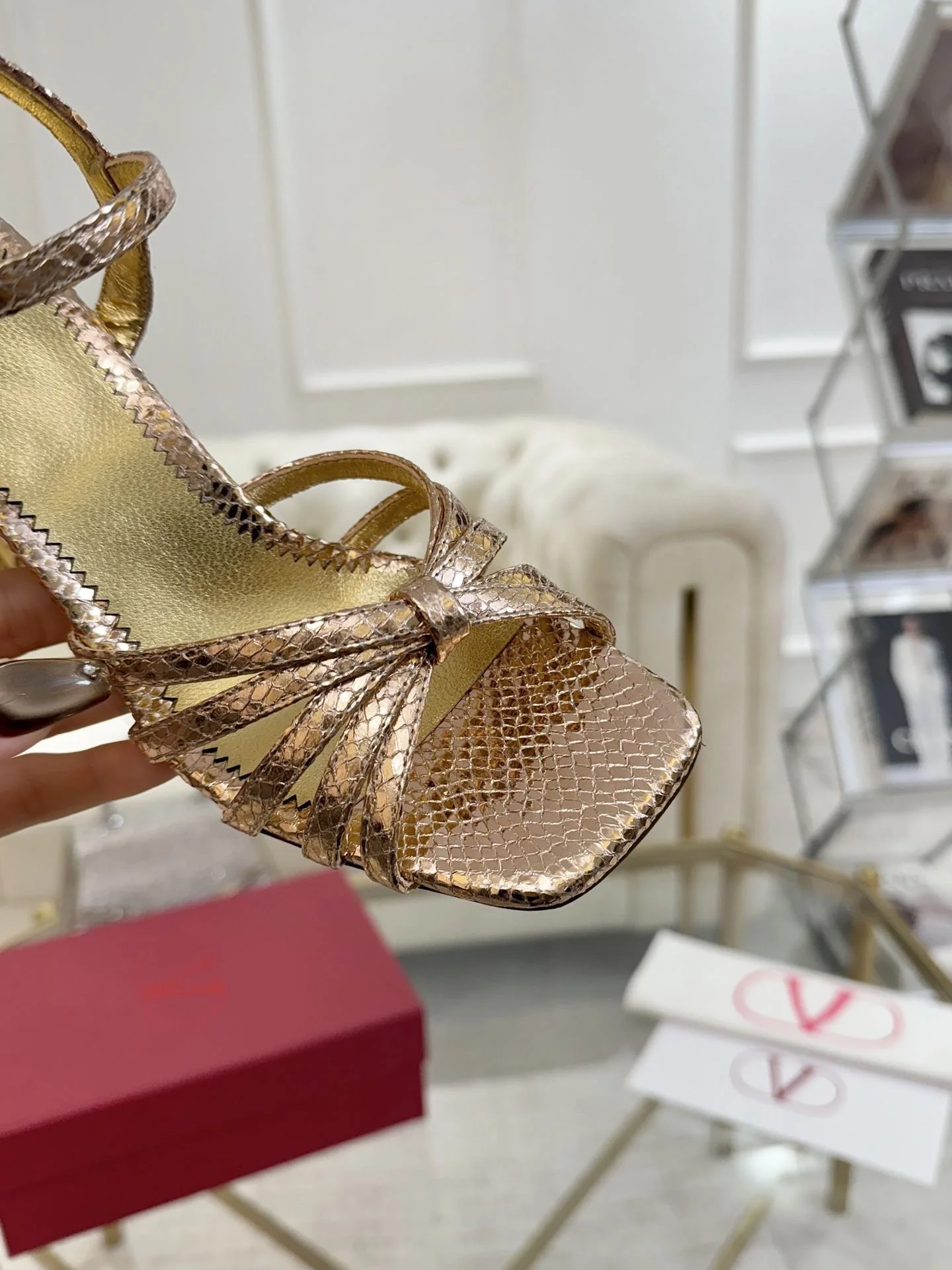 Valentino Sandals RelaxedFit 36073
