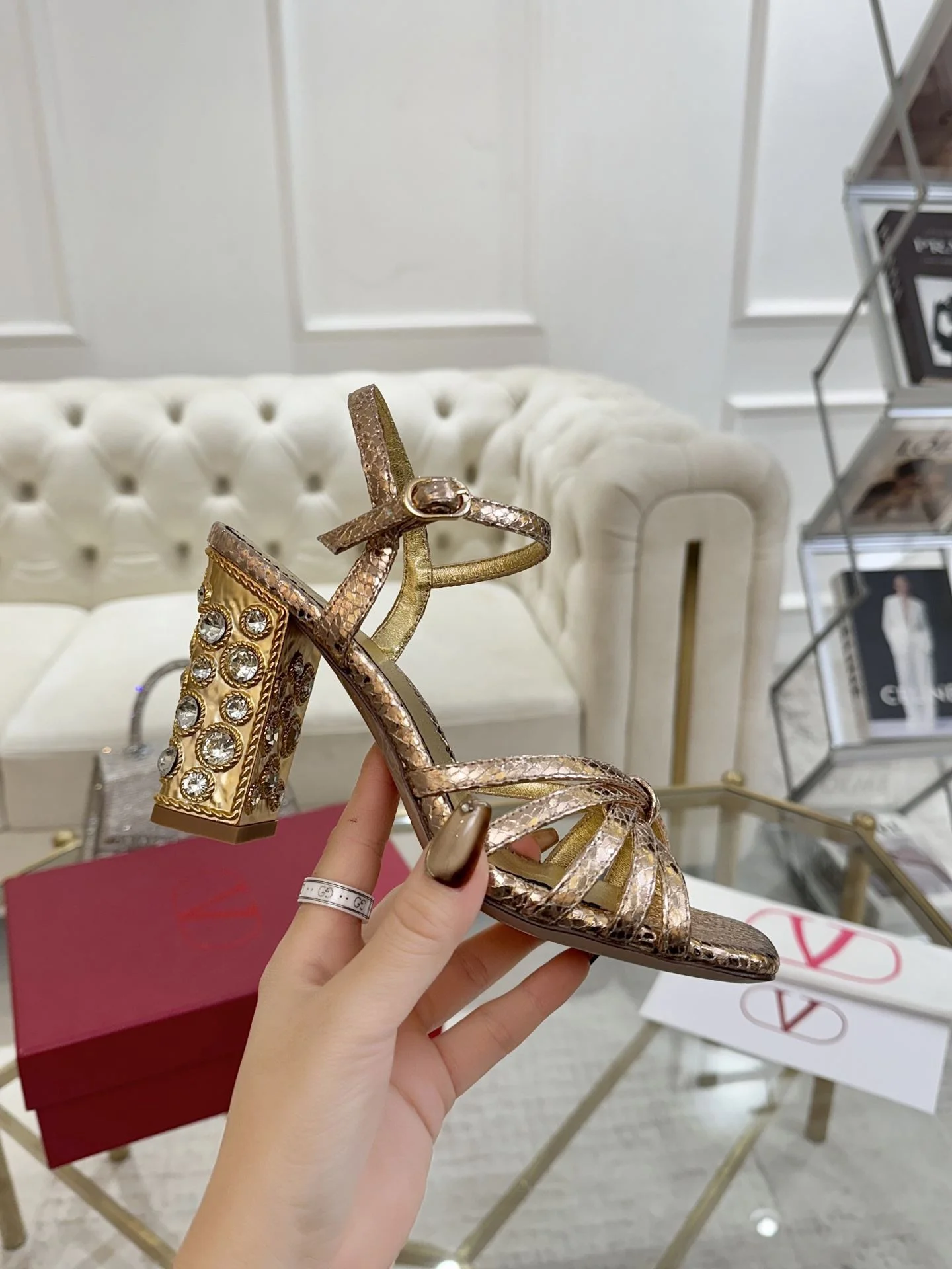 Valentino Sandals RelaxedFit 36073