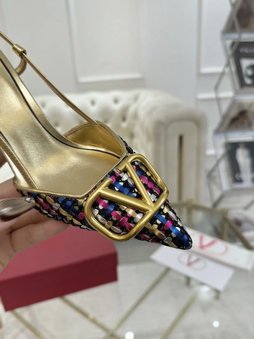 Packable Valentino Sandals 36077