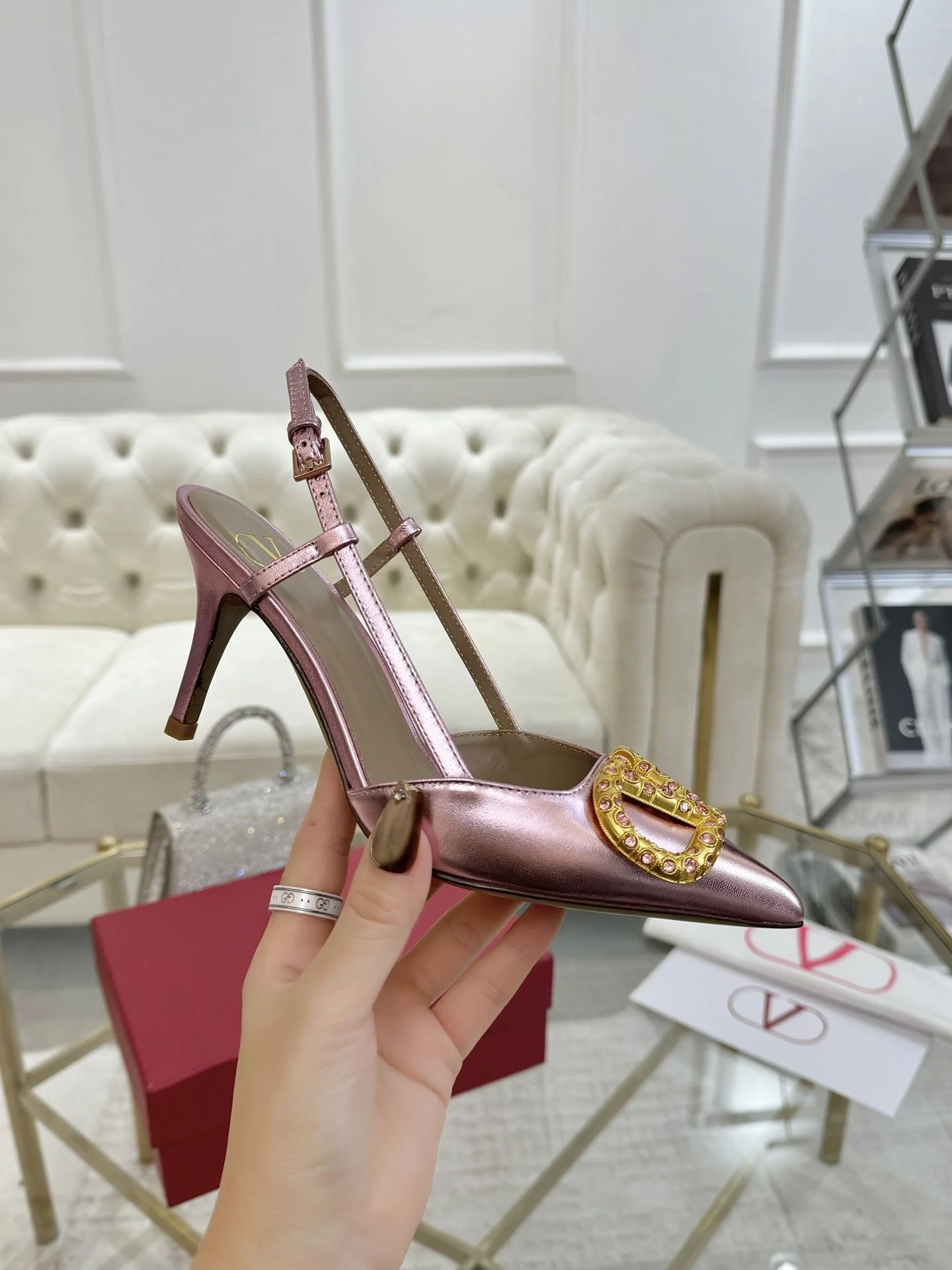 StreetReady Valentino Sandals 36075