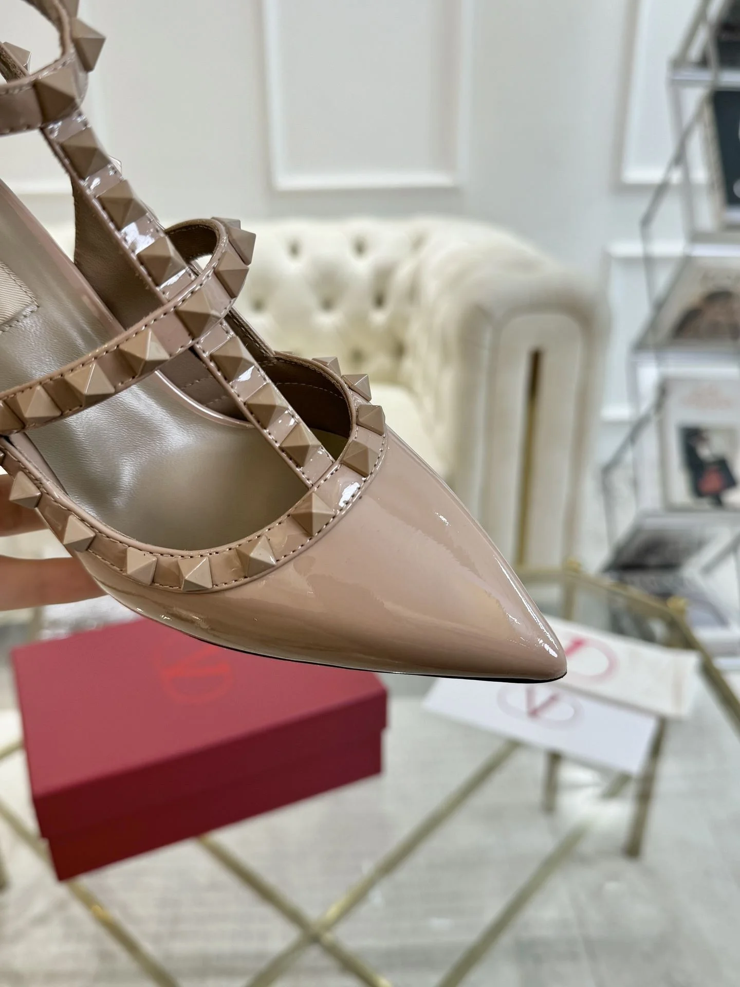 Popular Valentino Sandals 36087