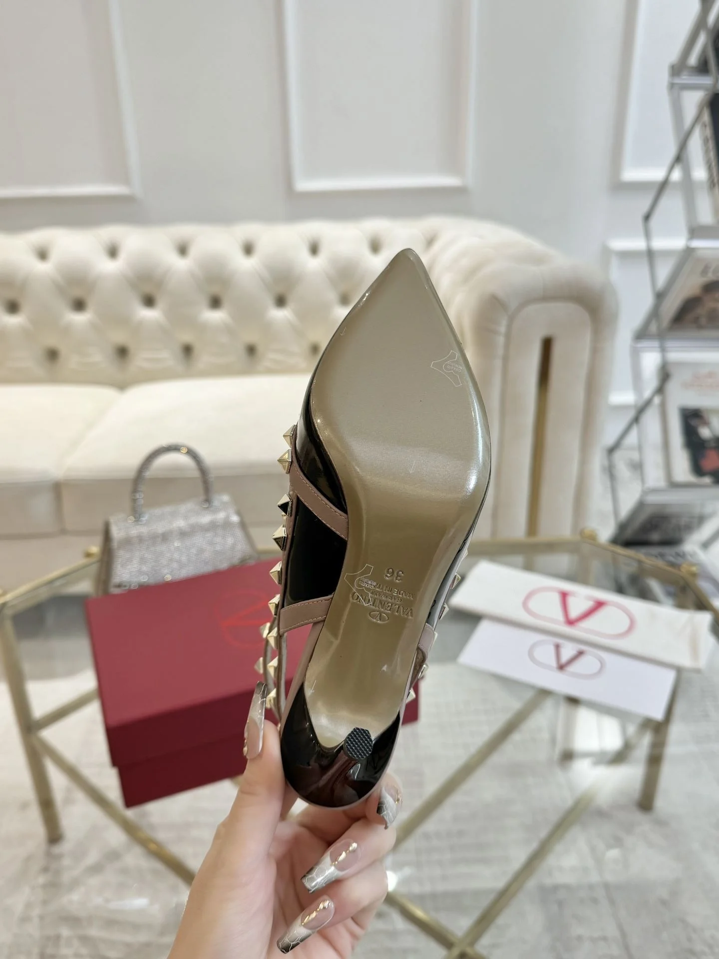 Valentino Sandals Classic 36082