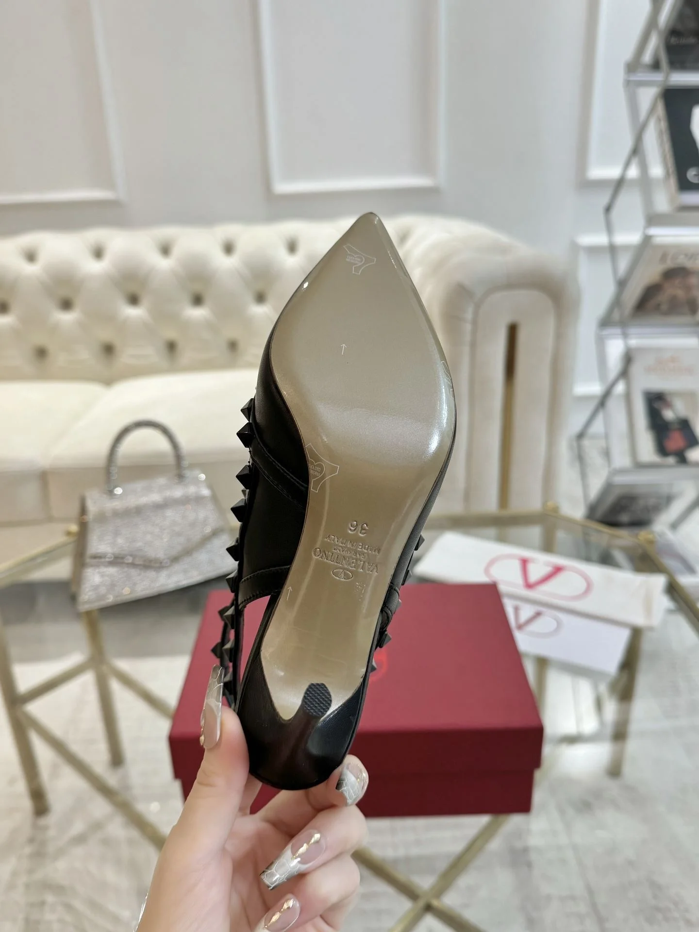 Sophisticated Valentino Sandals 36072
