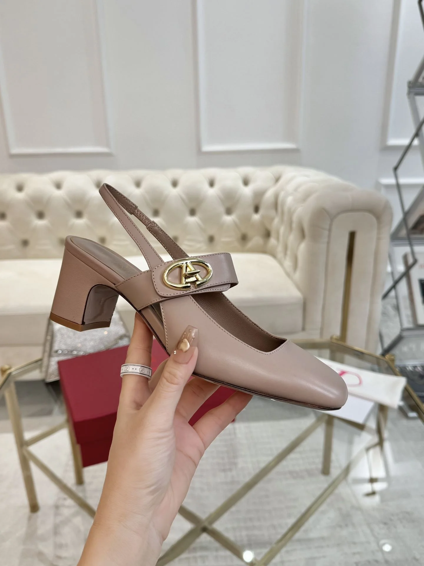 ComfortFit Valentino Sandals 36068