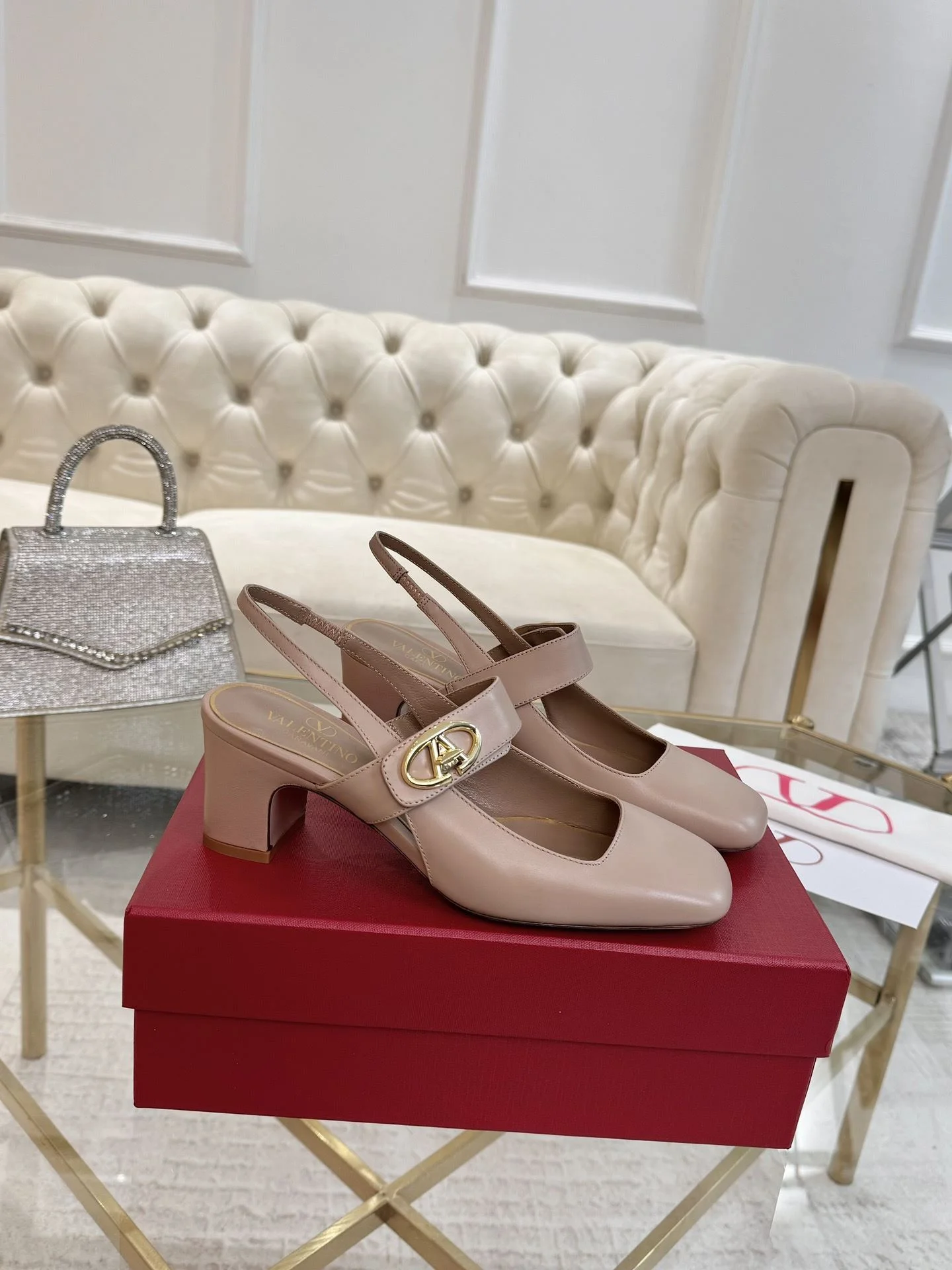 ComfortFit Valentino Sandals 36068