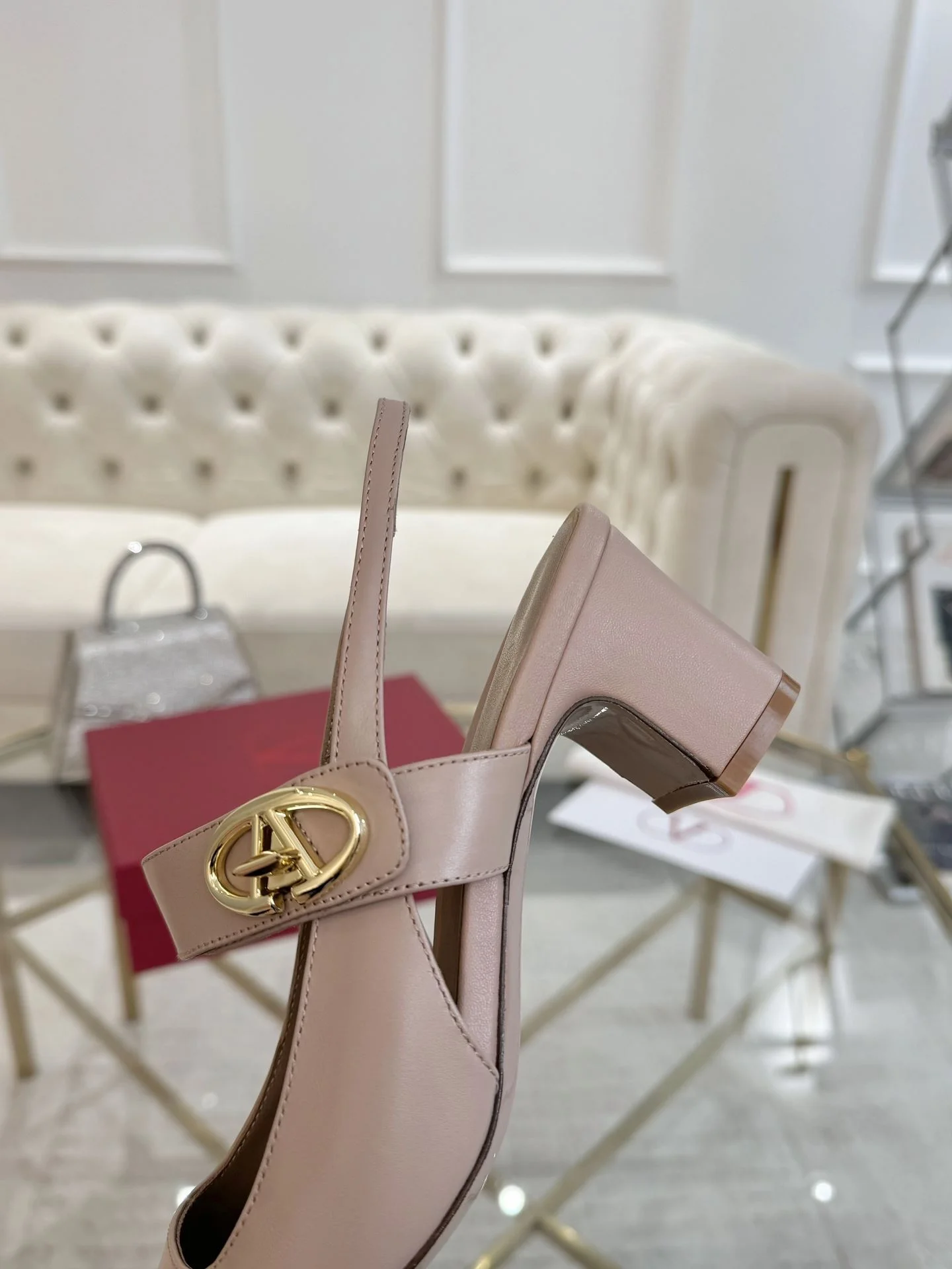 ComfortFit Valentino Sandals 36068