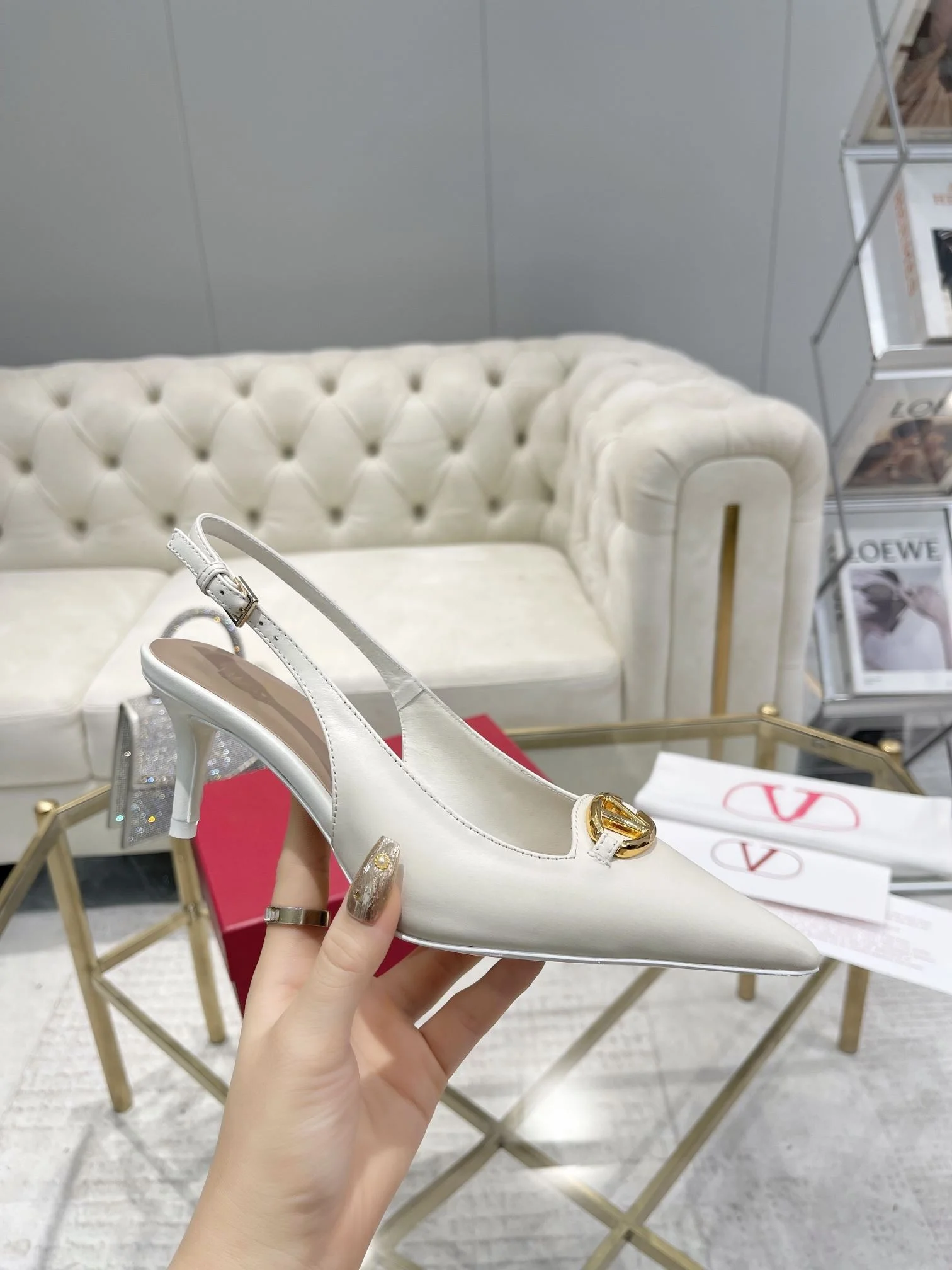 Valentino Sandals Supportive 36061