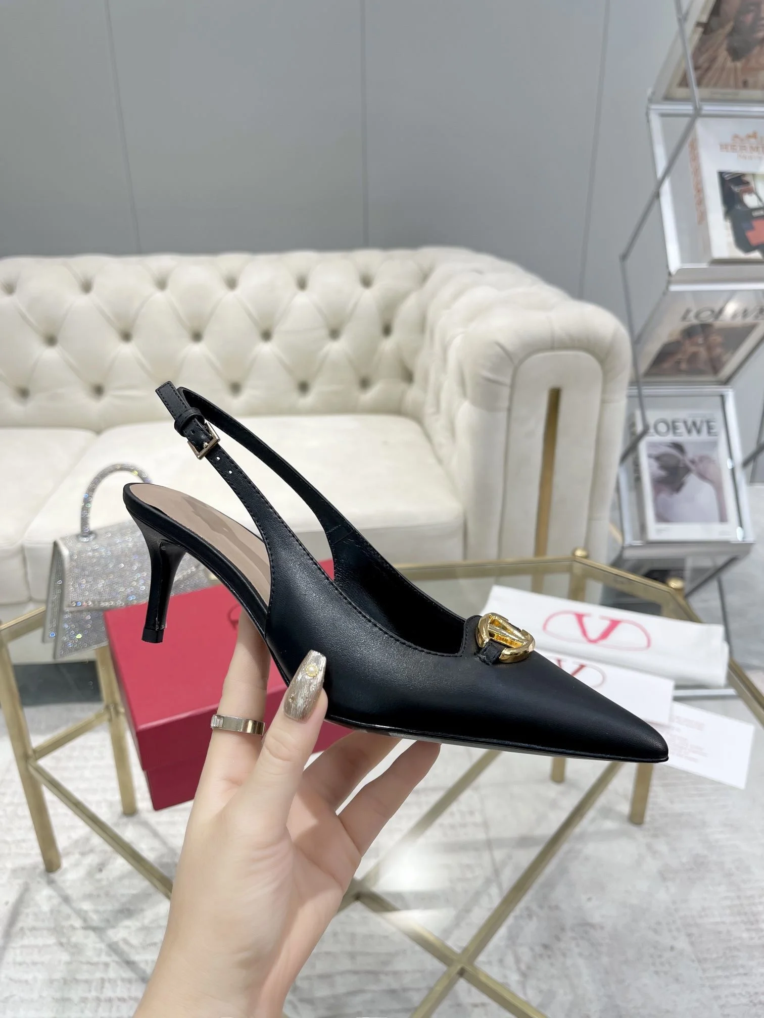 Comfortable Valentino Sandals 36060