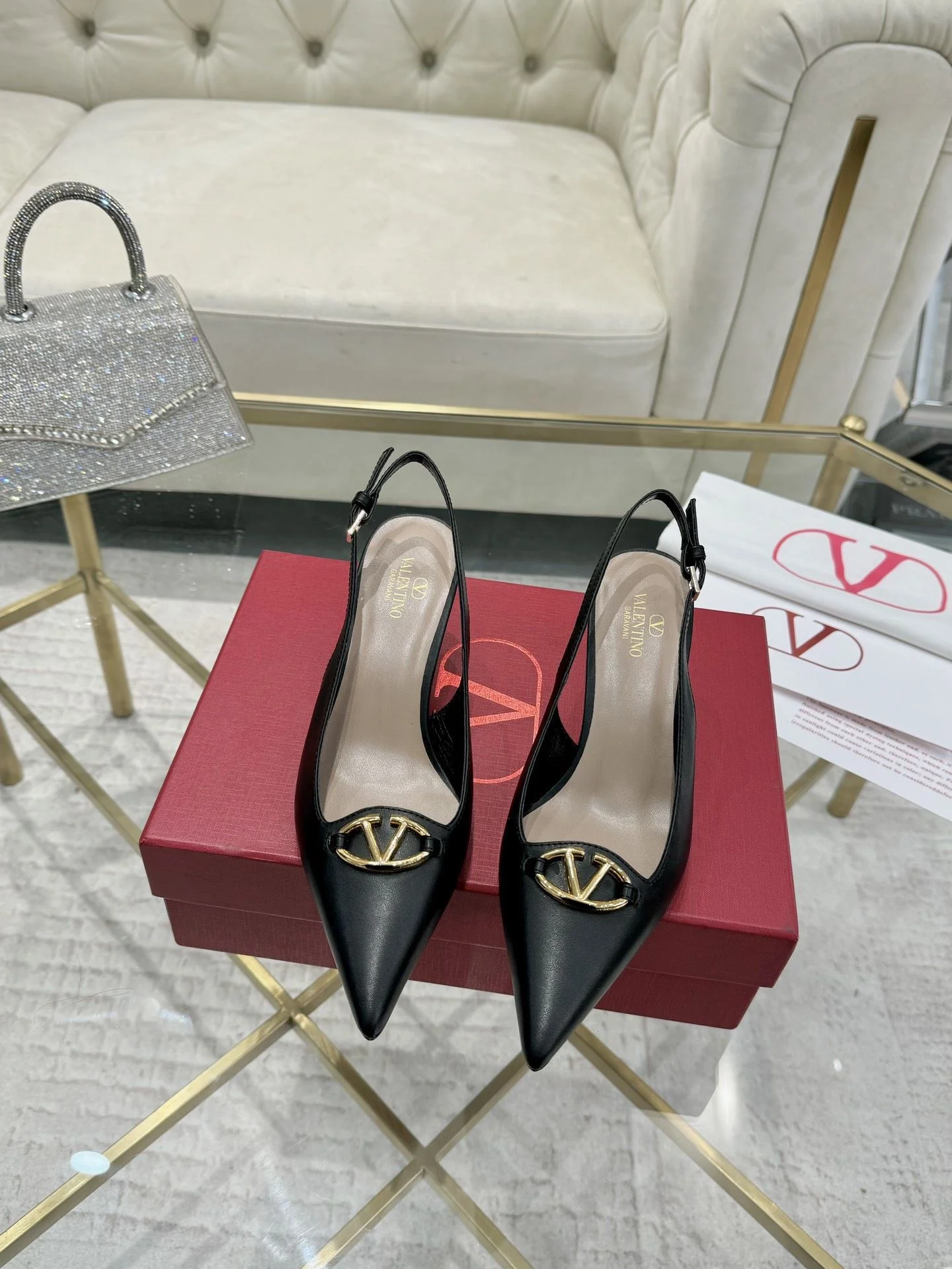 Comfortable Valentino Sandals 36060